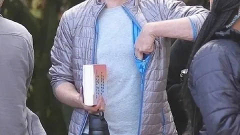 内马尔亲自力荐乌拉圭铁卫感慨博鱼体育app下载：与他的交流令人自豪，感激之情溢于言表
